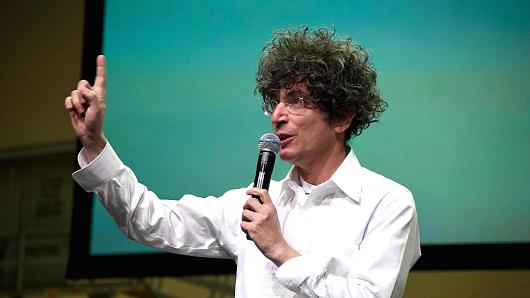 Facebook забанил Джеймса Алтучера, сделав его "официальным лицом bitcoin"